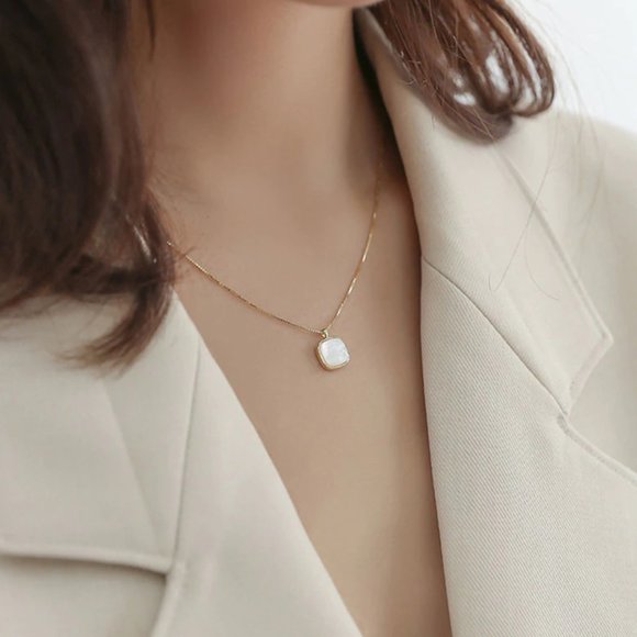 NEW Silver Gold Color Copper Square Fritillary Pendant Necklace - Picture 6 of 7